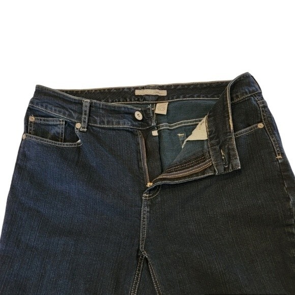 Chico's Platinum Boot cut blue Jean Size 1.5 Short pants M 10 - Picture 3 of 10